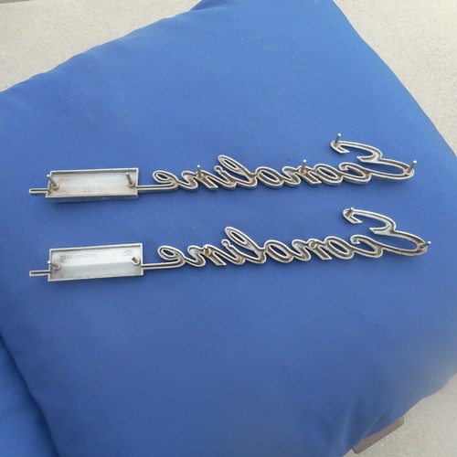 1968-1974 Ford Econoline Custom 200 Script Emblems Pair Fomoco OEM 8920978 - Picture 4 of 7