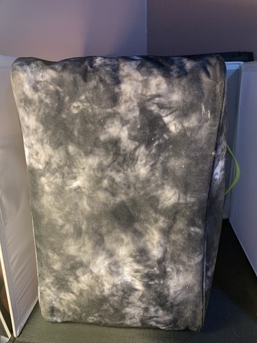 High Sierra - 16x14x9” Classic Green Bag With Zipper , No Strap - Picture 3 of 7