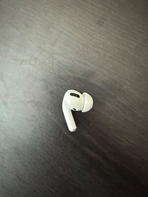 AirPods Pro 第一世代 Lightning Amazon.com: Apple AirPods Pro (1st Generation) with MagSafe