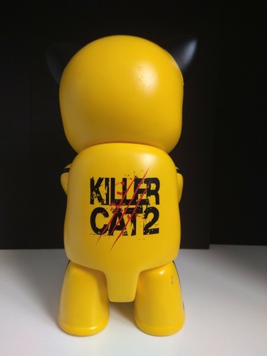 SET 2 KILLER CAT QEE 8" BLACK & YELLOW + 2.5" DANNY CHAN TOY2R URBAN VINYL TOY - Imagen 2 de 12