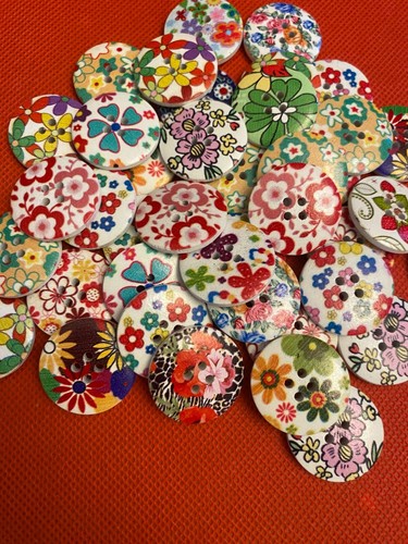 Flower Buttons Wooden Mixed Bright Colours Knitting Cardigans Sewing 15/20/25mm - Picture 9 of 13