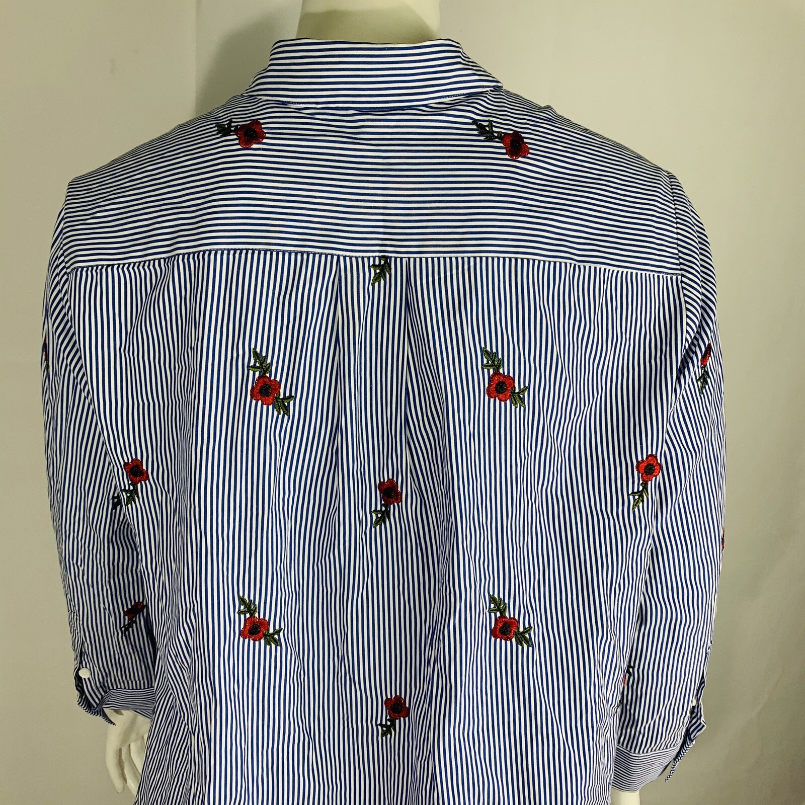 Gibson Latimer Womans 2X Plus Button Down Embroid… - image 7