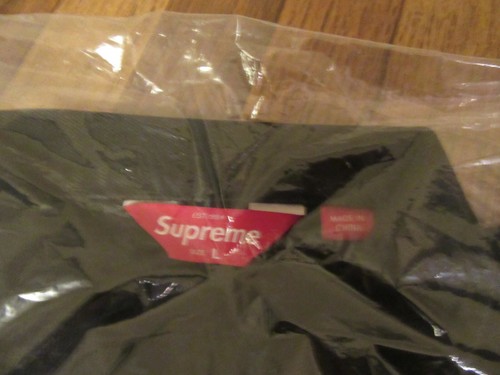 Supreme Shibori Denim Trucker Jacket Size Large Black SS23 Supreme New York 2023 - Picture 4 of 19