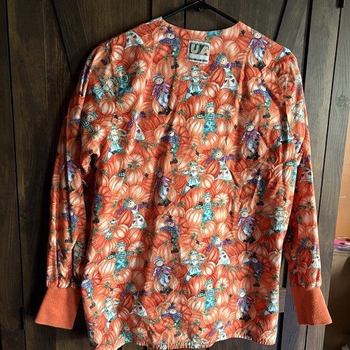 Pumpkins & Halloween & Fall UA Scrubs, Long Sleeve, Size Small, Snap Up Chest - Picture 6 of 7