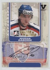 2011-12 ITG Canada VS the World Vault Black Marian Gaborik #A-MGA Auto 4p5