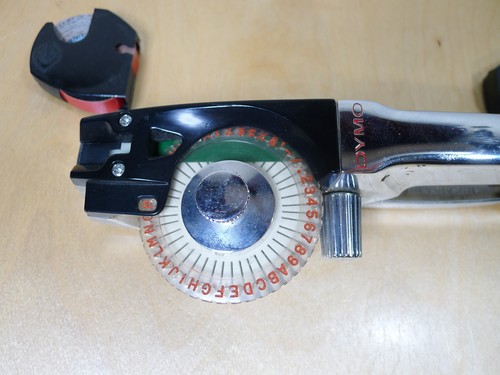 DYMO M-55 Vtg Tapewriter Label Maker 1960s Chrome w/ 10 Tapes 1/2" - Picture 3 of 9