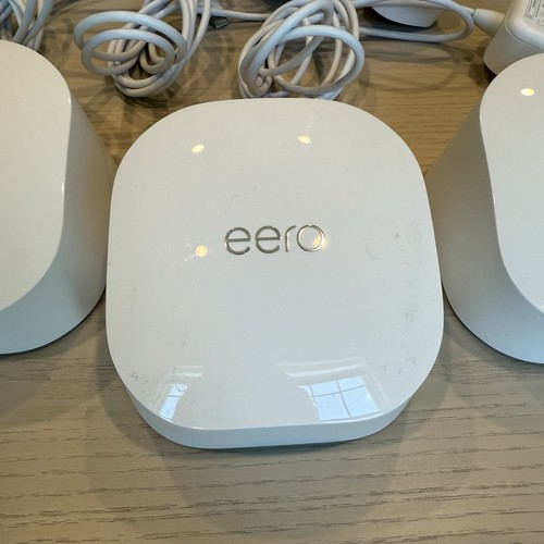 eero 6 Mesh WiFi System 3 Pack (1 Router + 2 Extenders) - Picture 7 of 15