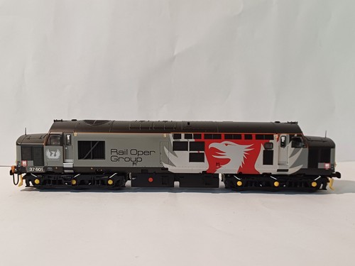 Bachmann class 37 37601 'Perseus' Rail Operations Group SOUND FITTED - Picture 5 of 6