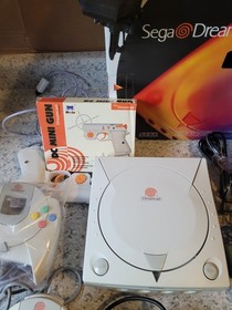 Sega Dreamcast Light Grey Console(1) And Game Lot(34)  + Extras