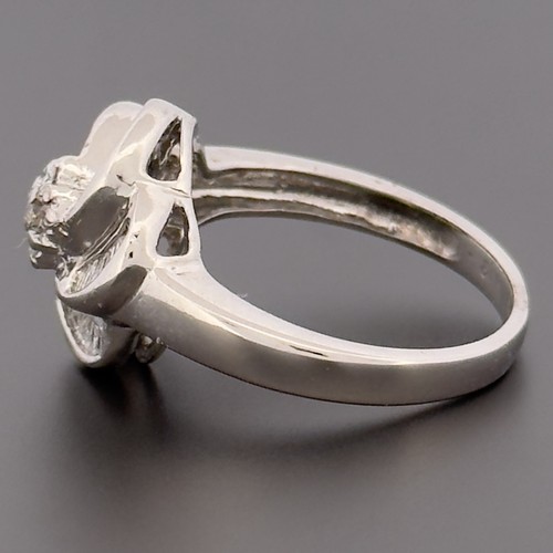 9ct White Gold 0.33ct Diamond Cluster Flower Ring Size J Hallmarked - Picture 5 of 10