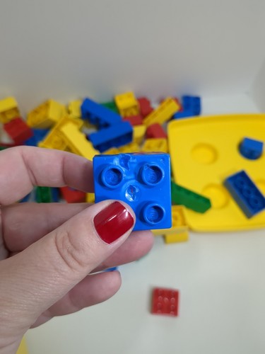 Vintage Lego Duplo Yellow Bucket - Rare 1998 Comes With 120 Duplo Pre-owned - Picture 11 of 19