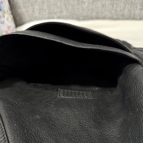 LL Bean Ameribag Leather Black Vintage Healthy Back Crossbody Sling Bag - Picture 5 of 8