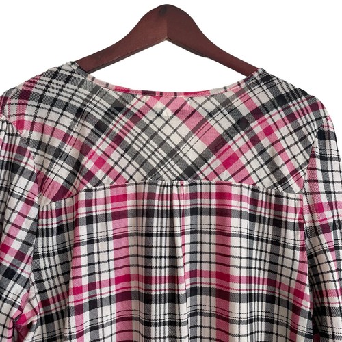 Eden & Olivia Top Women L Black Red Split Neck 3/4 Roll Tab Sleeve Plaid Popover - Picture 4 of 14