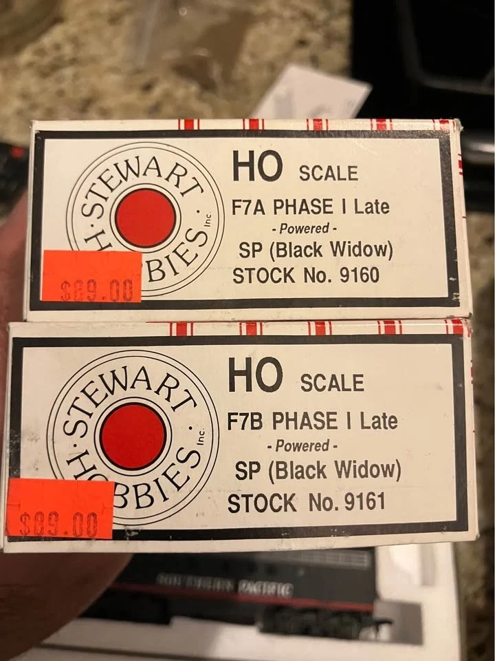 Stewart HO масштаб F7A и F7B фазы 1 поздно SP Black Widow #9160 и 9161 старый Stk. НОВЫЙ - Изображение 3 из 3