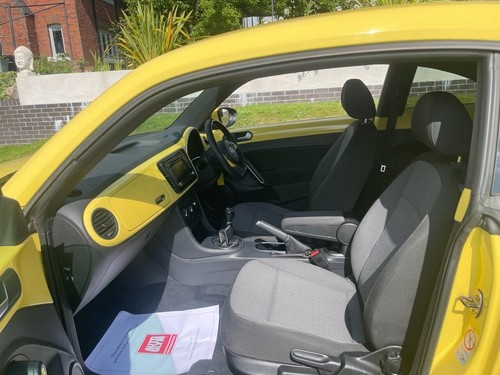 2015 Volkswagen Beetle 1.6 TDI BlueMotion Tech Design Hatchback 3dr Diesel Manua - Picture 14 of 24
