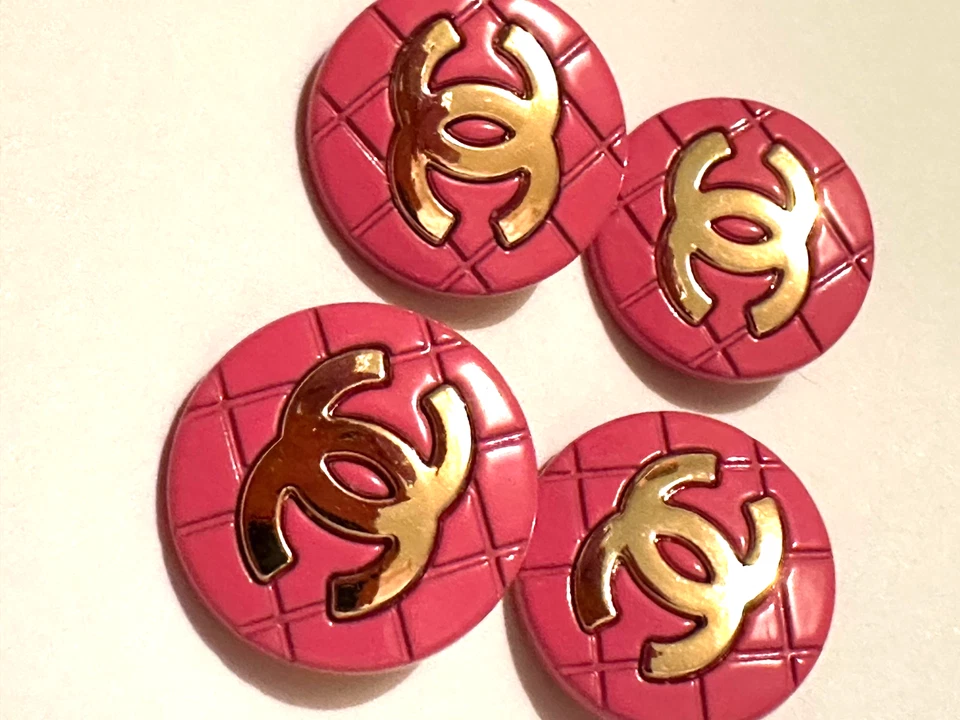 5 Chanel Buttons Quilted Metal Pink & Gold,  Iconic CC Logo, Signed 20mm - Image 4 of 4