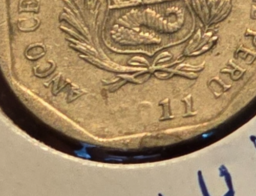 2011 Peru 50 Centimes - BU Coin w/GREASE STRIKE MINT ERROR! RARE! - Picture 3 of 3