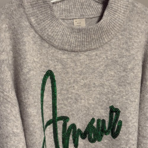 Suéter para mujer A New Day XL gris suave con lentejuelas verdes *AMOUR* NUEVO CON ETIQUETAS cuello alto - Imagen 4 de 14