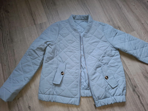 top NEU grau-blaue Bomberjacke Gr. M Miss Shirtjacke Steppjacke Cargo - Bild 3 von 6