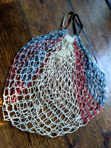 VTG STRING BAG RED/WHITE/BLUE FRENCH STYLE LEATHER HANDLES HOMEFRONT WARTIME(J6) - Picture 11 of 11