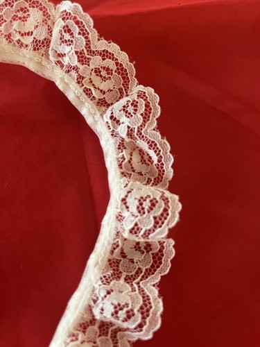 Vintage Ruffled Lace Variations Beige, Cream, White 1" by the yard -you choose! - Picture 13 of 17