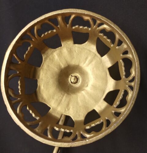 Antique Cast Iron Wall Mount Bracket for Kerosene Lamp - Picture 4 of 8