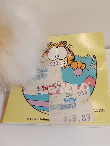GARFIELD in Bunny Costume with Carrot Plush 1978-81 Dakin with Original Tags - Picture 7 of 17