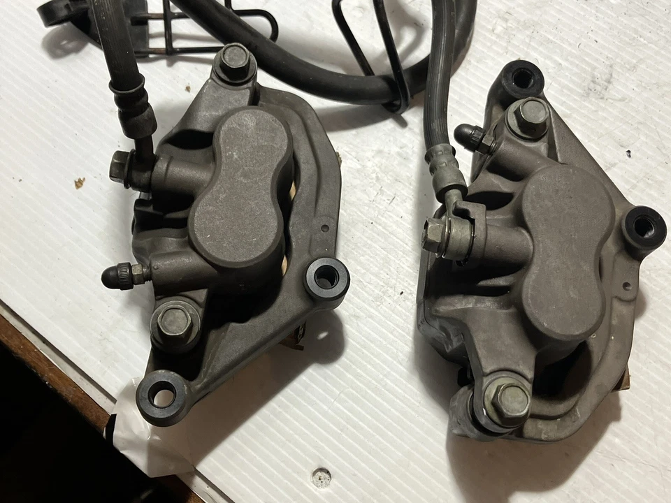 Yamaha V Star 1100 2005 conjunto de freno delantero (fabricante de equipos originales) Foto 3 de 4