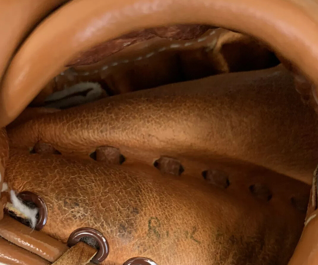 GANT DE BASEBALL TRADITION SERIE CANADA 11.75 2025 – Plan de Match