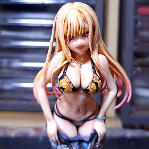 Kitagawa Umimu Figure The dress -up doll falls in love repaint by manga artist - Picture 1 of 4
