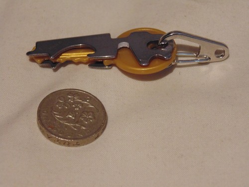 True Utility Key Multi Tool - Llavero funcional de acero inoxidable 8 en 1 - Usado - Imagen 4 de 5