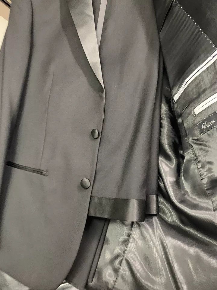 New 42S Men's Black Tuxedo 100% Wool Super 150 Made in Italy Retail $1295 - Image 4 of 4
