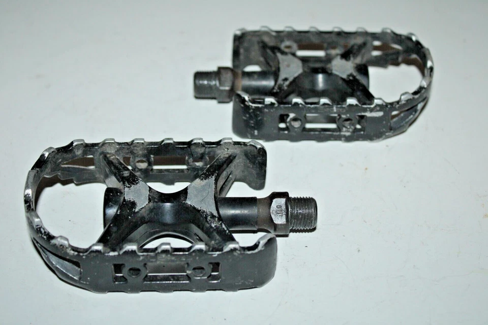 Pedales planos Suntour XCE 4050 de colección negros Bikepacking MTB Road Tour remitente de EE. UU. Foto 3 de 4