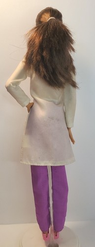 Mattel 2015 Barbie Careers Pediatrician Playset - Picture 5 of 9