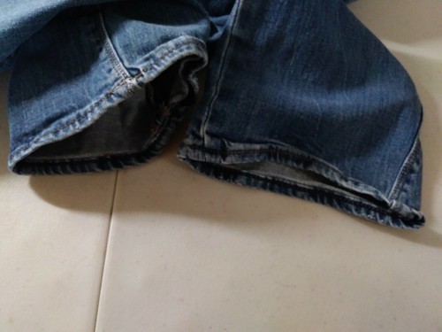 EXPRESS Women's Flared Leg Faded and Distressed Blue Denim Jeans Size 6R - Picture 9 of 10