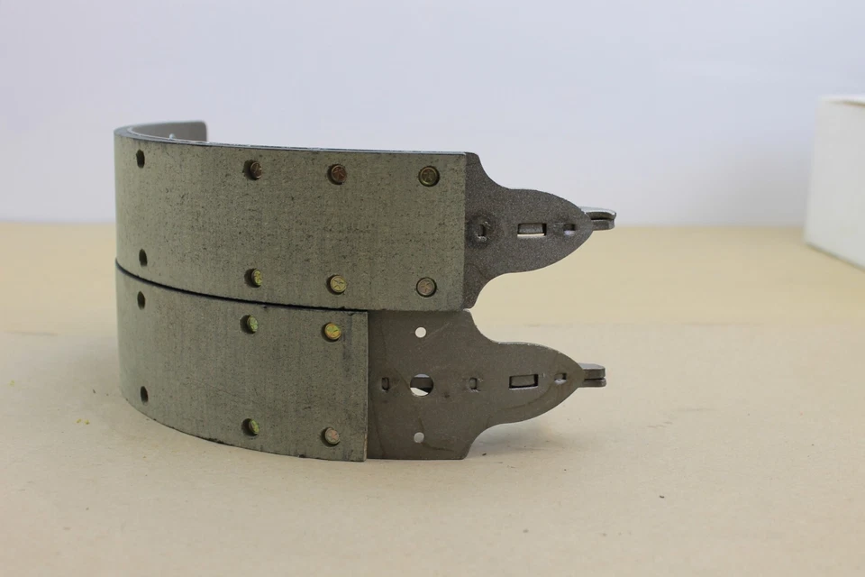 Kit de zapatas de freno trasero Mopar NOS VAM35720, se adapta a Ford F250 95-99 Foto 4 de 4