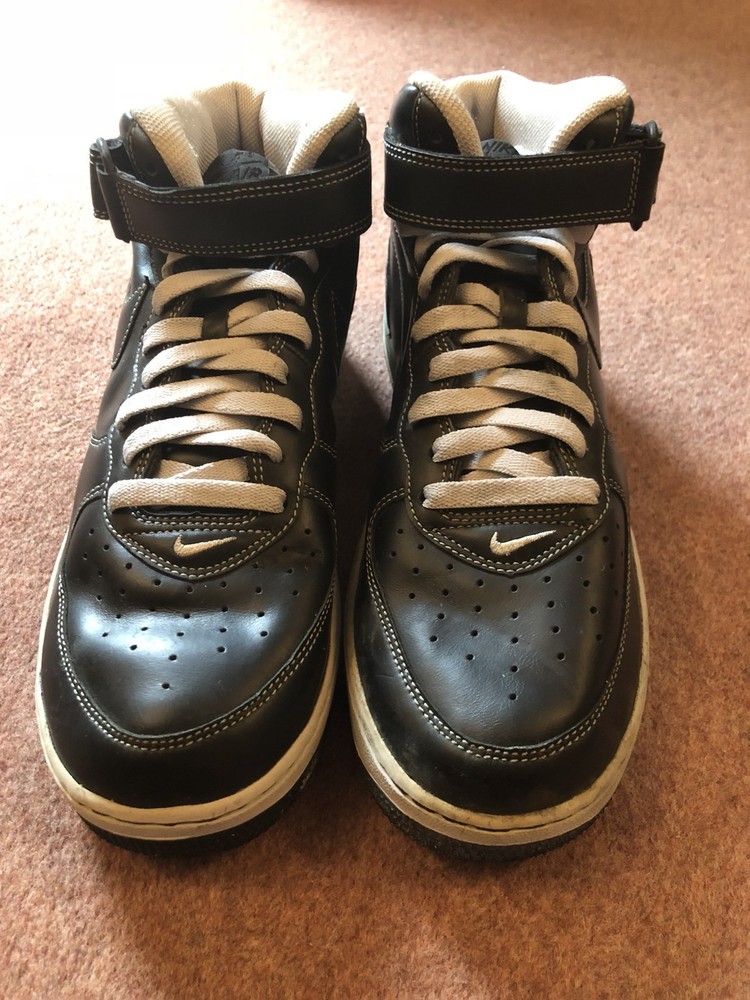 Homme Nike Air Taille Force 1 Mid Noir Gris Neuf Taille Air UK 9.5- 6606d1 Homme Nike Air Taille Force 1 Mid Noir Gris Neuf Taille Air UK 9.5- 6606d1
