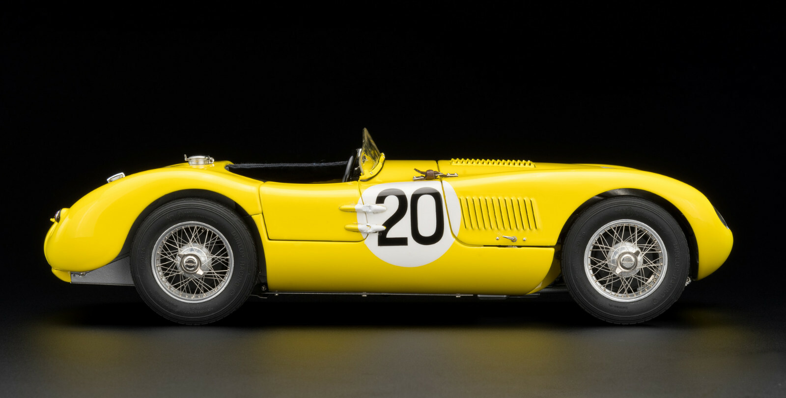 Jaguar C-Type 1952 24H Frankreich 1953 18 CMC M-194 UVP NEW Jaguar C-Type 1952 24H Frankreich 1953 18 CMC M-194 UVP NEW