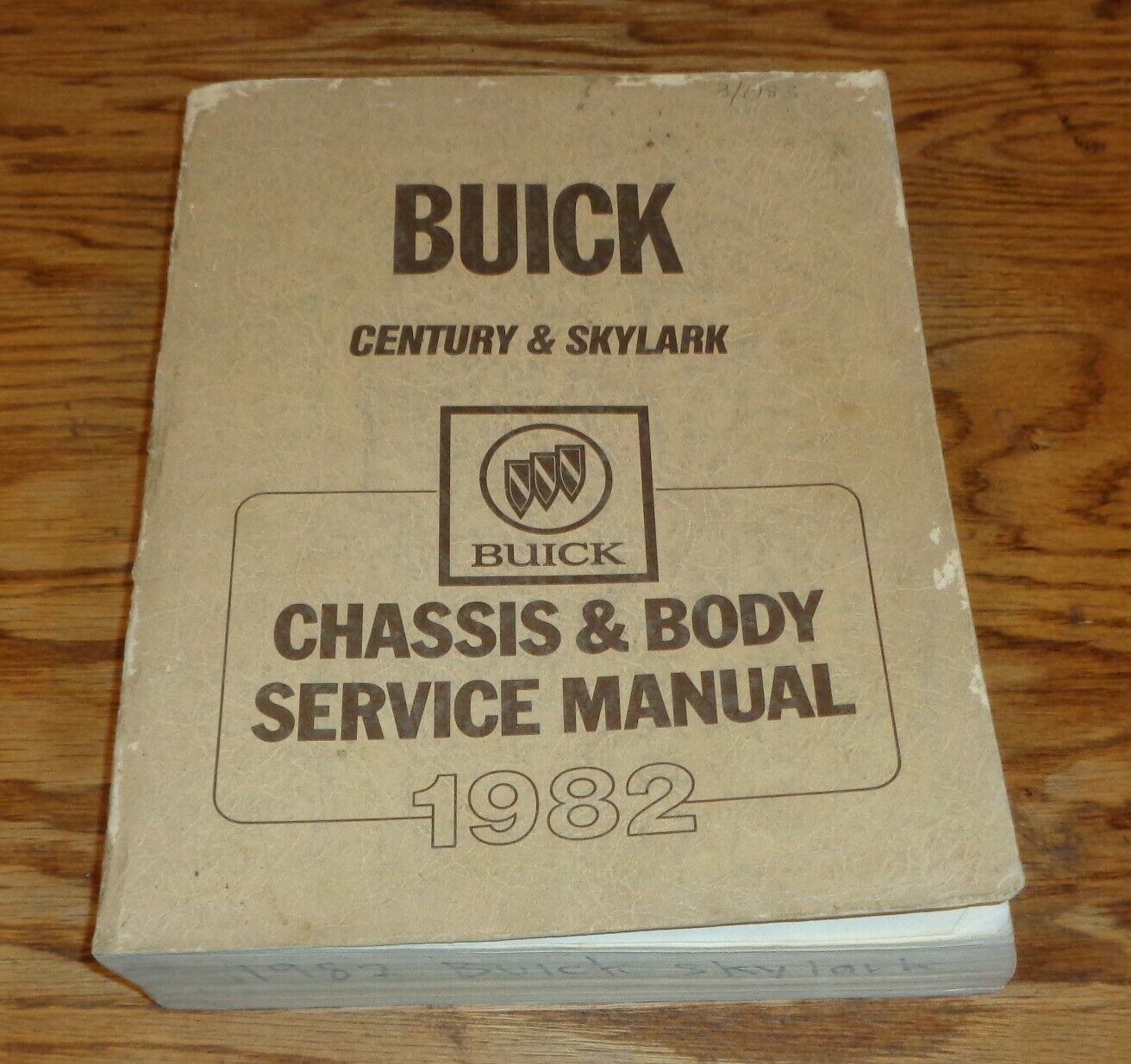 Original 1982 Buick Century & Skylark Chassis & Body Shop Service Manual 82