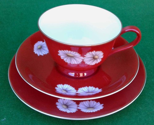 NORITAKE “DAISY” PART TEA SET SELECTION. - Picture 28 of 31