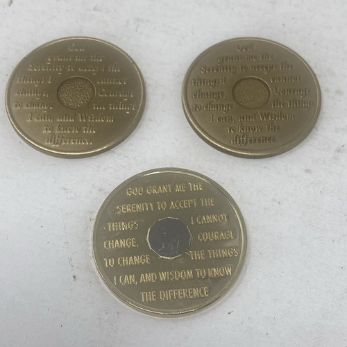 3 Alkohol Anonyme Token Münzen 5, 22 & 25 Jahre Einheitsdienst Verwertung - Bild 2 von 2