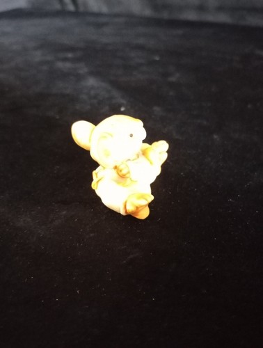 Ganz Little Cheesers, Picnic Baby Mouse Bib Cheese Waving Figurine. 1.5" Tall - Picture 5 of 5