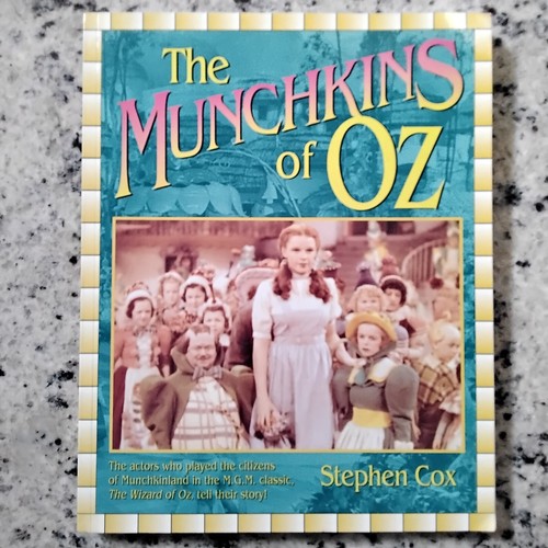Jerry Maren SIGNED Munchkins Wizard of Oz Garland Cast MGM 300 Photos SC COA - Picture 2 of 16