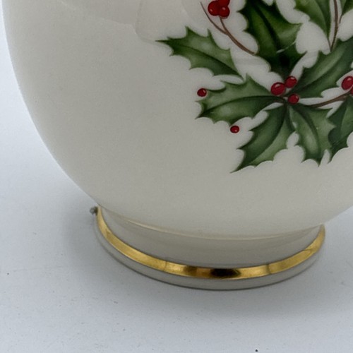 Vintage Lenox China Christmas Holiday 8” Bud Vase 24K Gold Trim Holly Berries - Picture 3 of 12