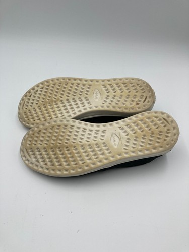 Crocs Canvas Slip-ons Womens Size 10 Black w/ White Soles - Picture 6 of 7