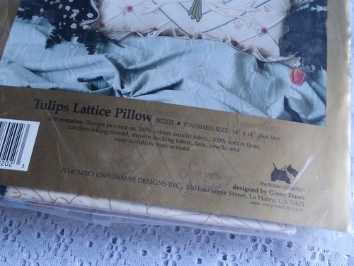SOMETHING SPECIAL CANDLEWICKING TULIP TATTICE PILLOW 14×14 STAMPED NEW - Picture 5 of 8