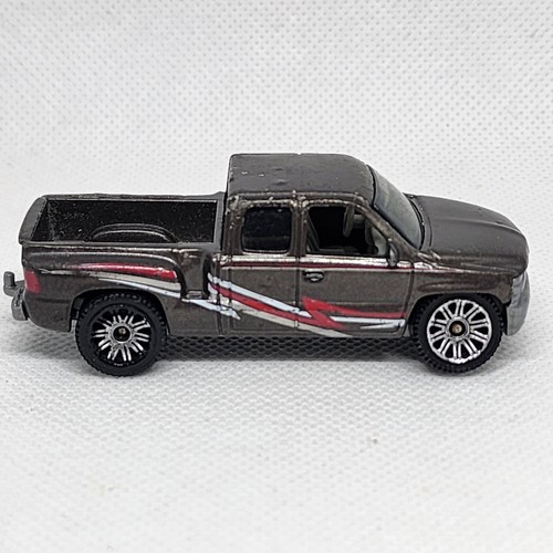 1998 Matchbox 1:76 1999 Gray Chevrolet Silverado - Picture 7 of 11
