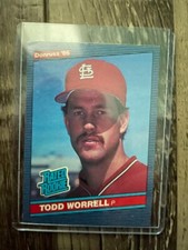 Todd Worrell Rookie 1986 Donruss #43 / Near Mint / Sharp Corners / Straight