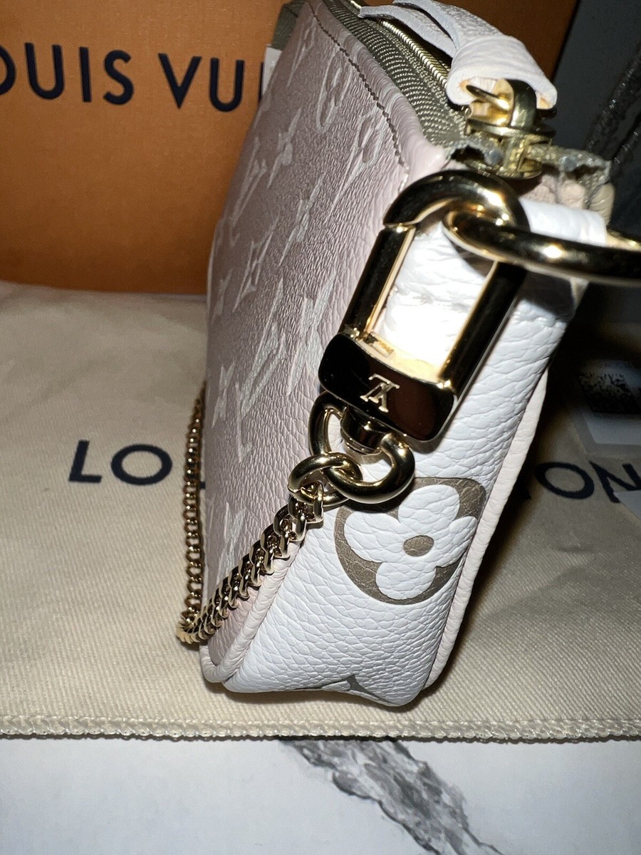 Louis Vuitton Sunset Pochette New Khaki Beige Cream Louis Vuitton Sunset Pochette New Khaki Beige Cream