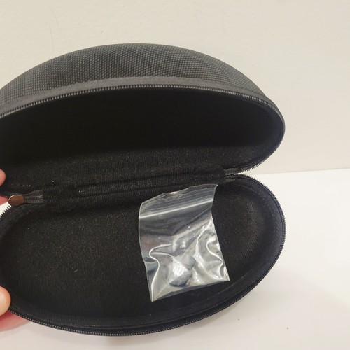 Oakley Sunglasses Case Only Hard Shell Oval Black Zippered Case Only - Afbeelding 2 van 3